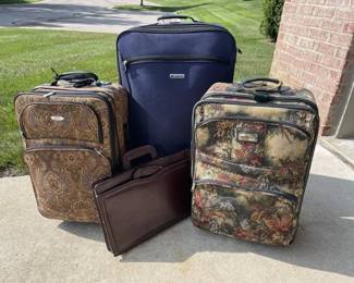 Lot 171 | Vtg Suitcases & Contents
