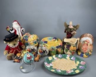 Lot 77 | Holiday Decor
