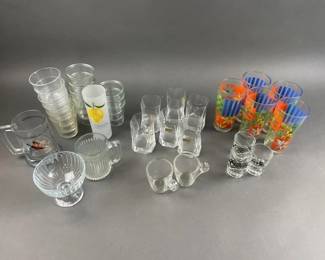Lot 97 | Vtg Flower Powers Tumbler Glasses & More!
