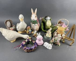 Lot 257 | Vtg Spring Decor & More!
