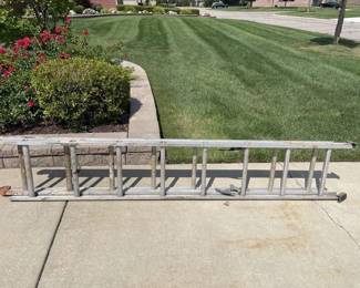 Lot 292 | Extension Ladder
