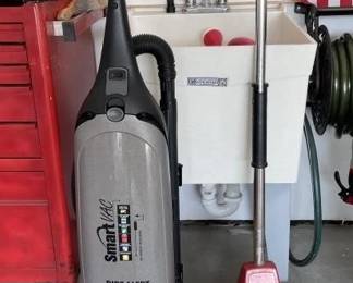 Lot 176 | Toro Power Shovel and Eureka SmartVac
