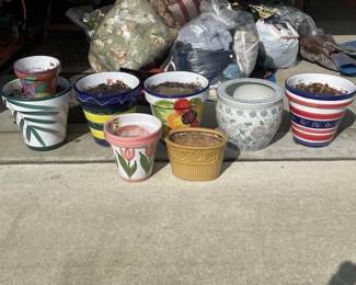 Lot 169 | Lot Of Flower Pots

