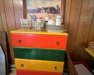Vintage chest of drawers 