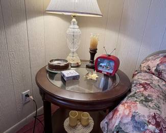 Round side table 