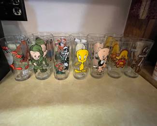 Looney Tunes glasses 