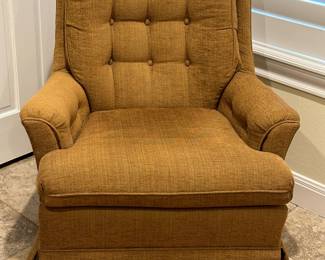 Vintage button tufted rocker, very, very comfortable! As clean as can be and in wonderful condition. Arm covers under the cushion.  