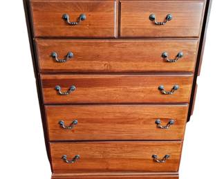 6 drawer vintage chest of drawers
