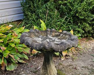 Concrete birdbath