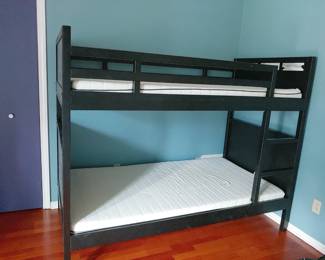 Black bunk bed set
