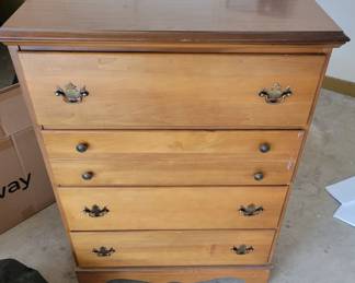 5 Drawer dresser
