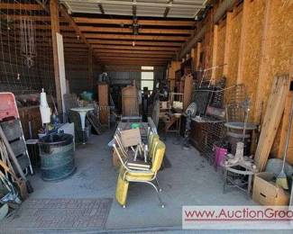 1 Lot 400 LARGE STORAGE UNIT FULL OF ANTIQUES. PICK UP IN GETTYSBURG, SOUTH DAKOTA