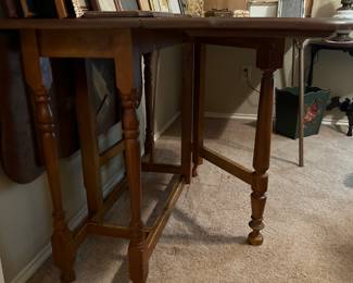 Gate Leg Drop Leaf Table 