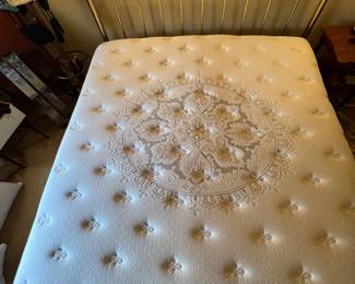 King Adjustable Bed and Mattress 