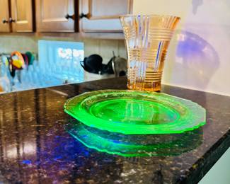 Uranium Glass Plate