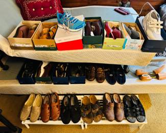 Women’s shoes size 11