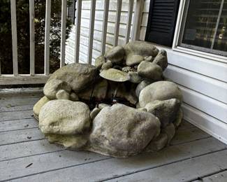 Yard fountain 