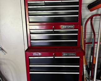 Craftman Tool chest with wheels 