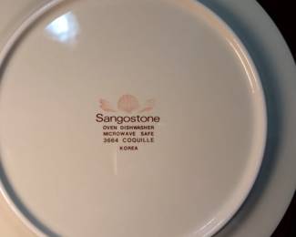 Sangostone China Set