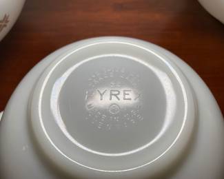Vintage Pyrex Mixing Bowls