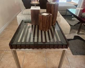 End table matches the coffee table