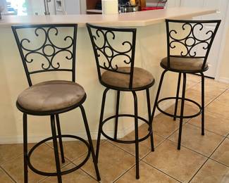 3 metal bar stools