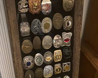 Men's belt buckles