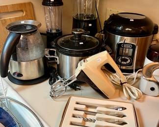 KRUPS BLENDER, OTHER APPLIANCES.