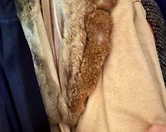 FOX FUR COLLAR WOOL COAT