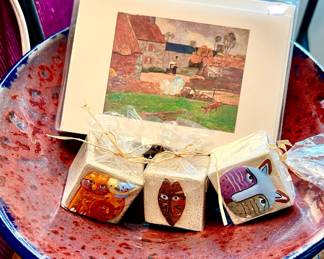 POTTERY, MUSEUM ART CARDS.