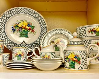 VILLEROY & BOCH BASKET CHINA.