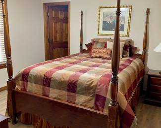 Lovely Four Poster Bed $350