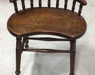 Vintage Spindle Back Accent Chair