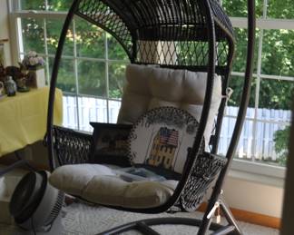 Wonderful swinging chair