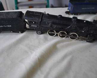American Flyer engine and tender #290