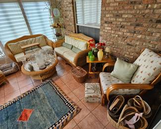 Patio Furniture In Great Condition