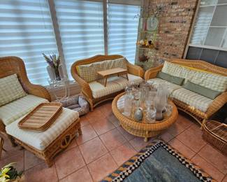 Patio Furniture In Great Condition