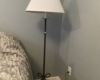 Floor lamp