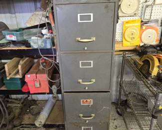 4 Drawer File Cabinet 