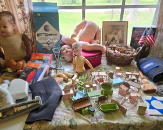 Antique Metal Doll House Furniture- Antique Dolls - 