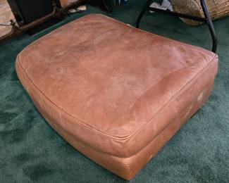 Single Leather Ottamon 