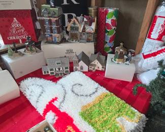 More Christmas Decor 