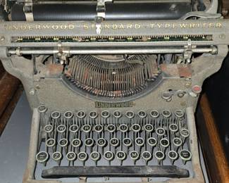 Antique  Underwood Typewriter 