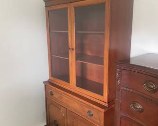 
Vintage hutch ,mint condition