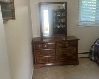 Small chest of drawers, including the mirror