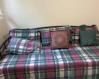 Two twin mattress trundle bed