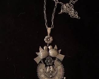 Federico sterling necklace