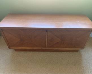 Vintage Lane cedar chest