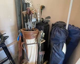 Golf Clubs 