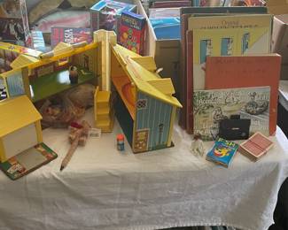 Vintage toys and books 